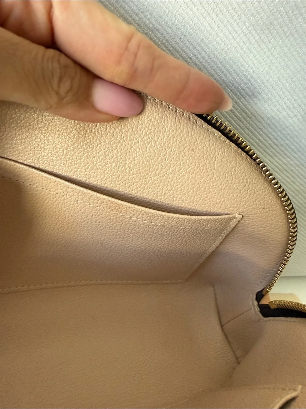 Louis Vuitton used louis
